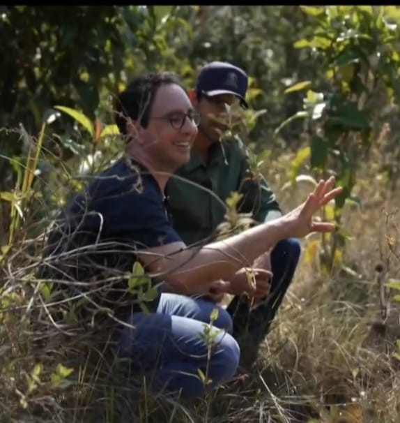 Foto Reportagem do Jornal Nacional mostra trabalho de plantadores de Água na APA do Guariroba